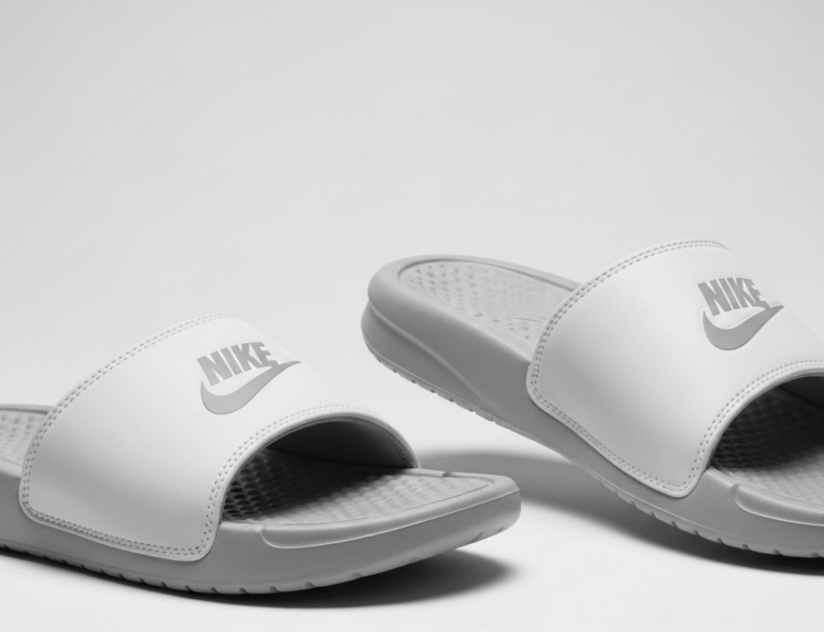 Nike Calm Slides